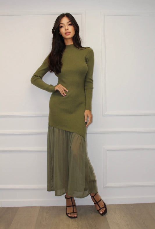 Kleita pistācijas tonī ar caurspīdīgu maliņu