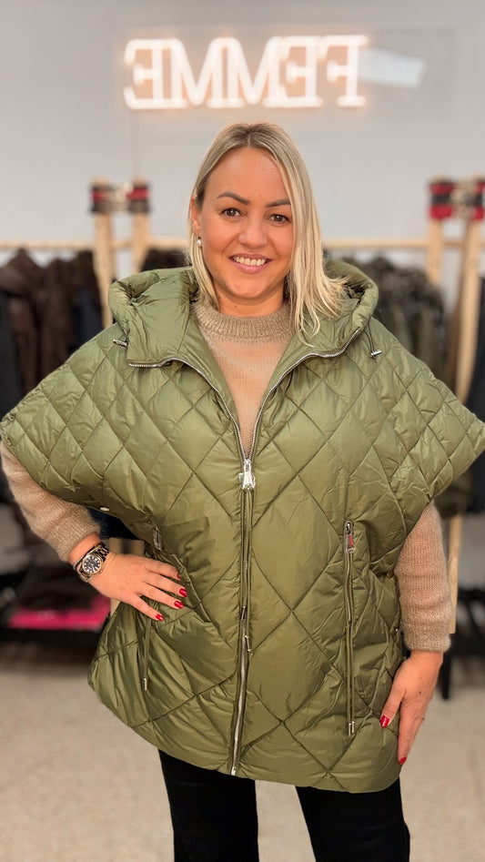 Veste zaļā tonī