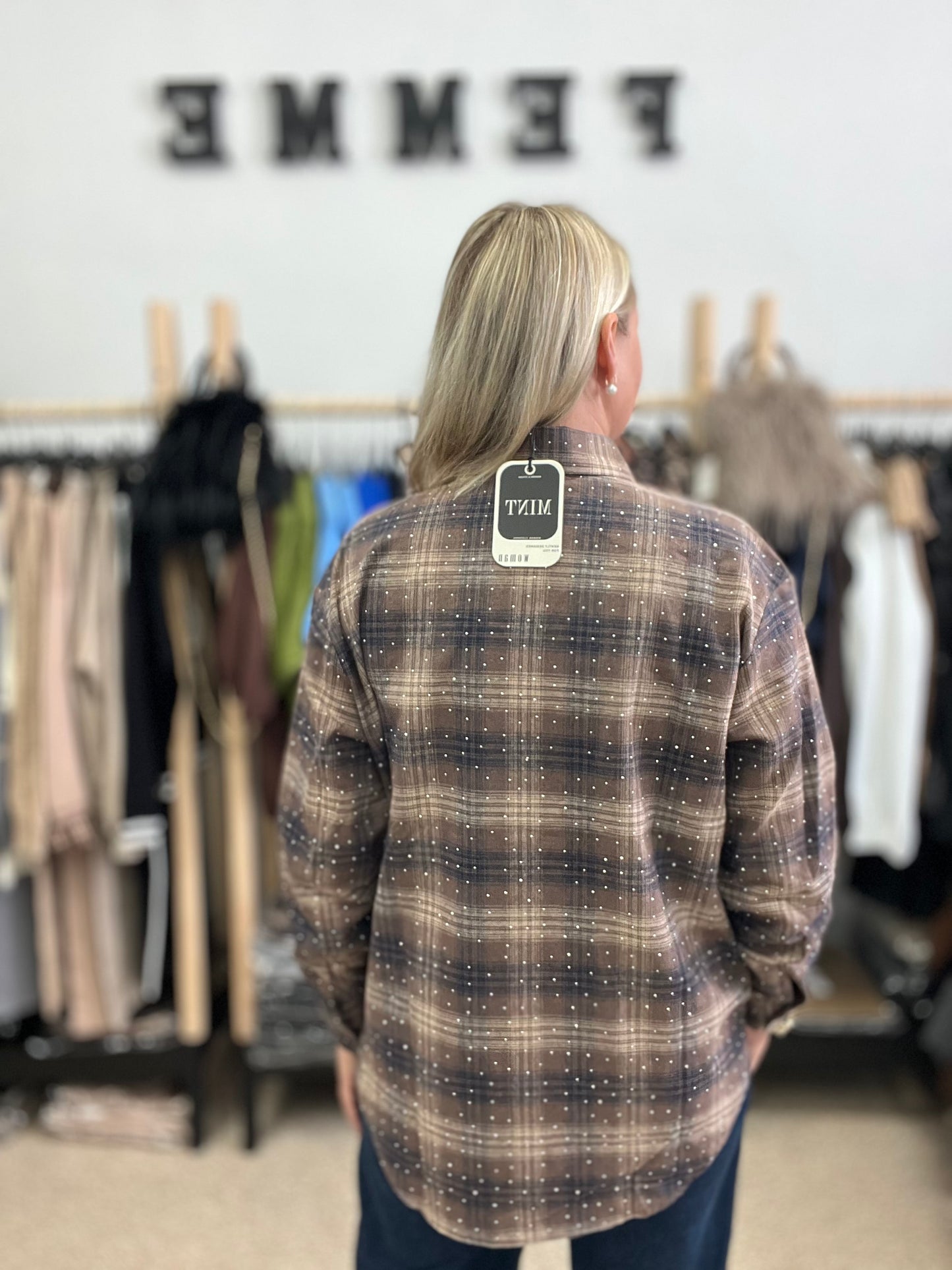 Rūtains krekls ar kristāliņiem