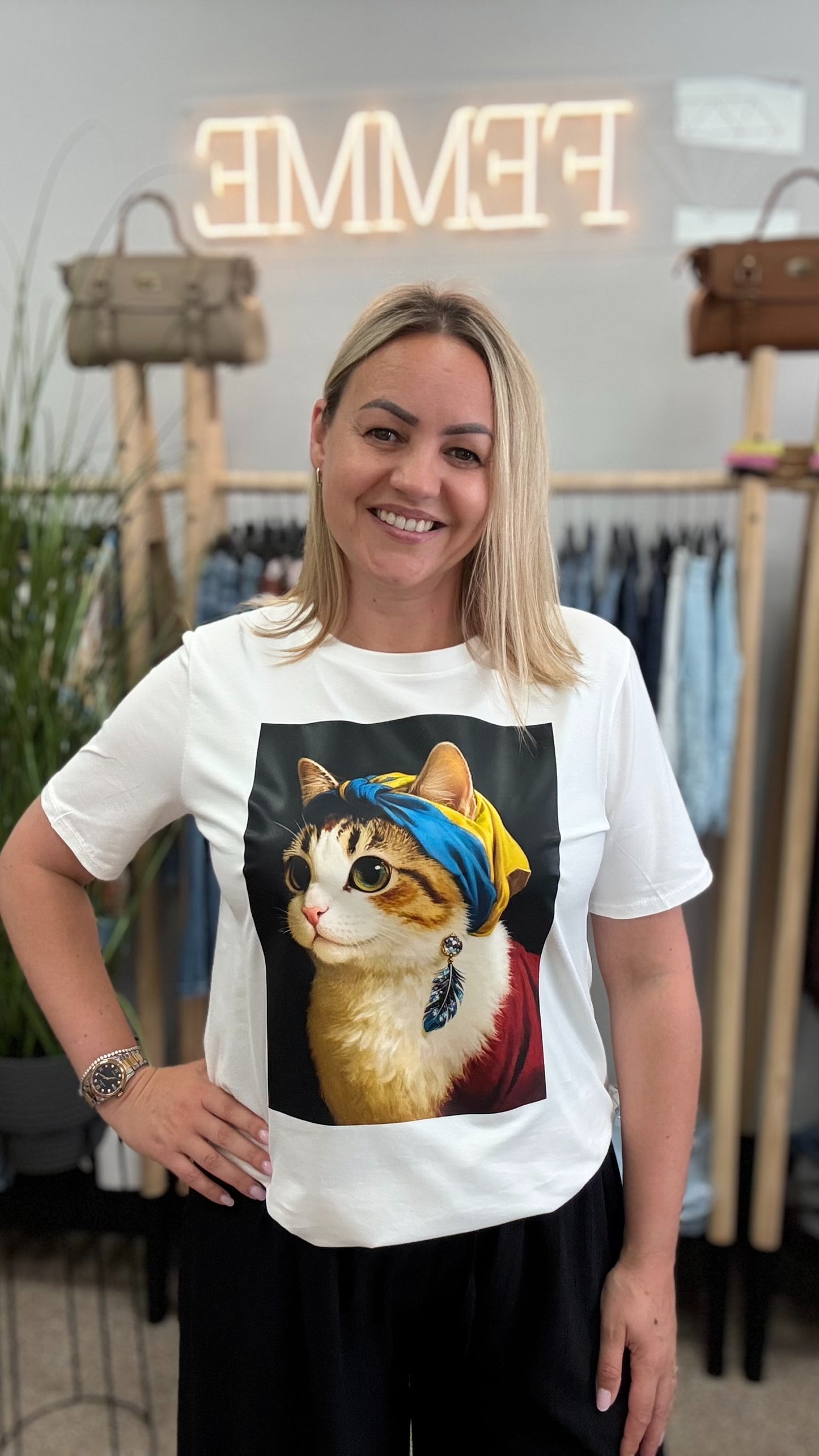 T- shirt