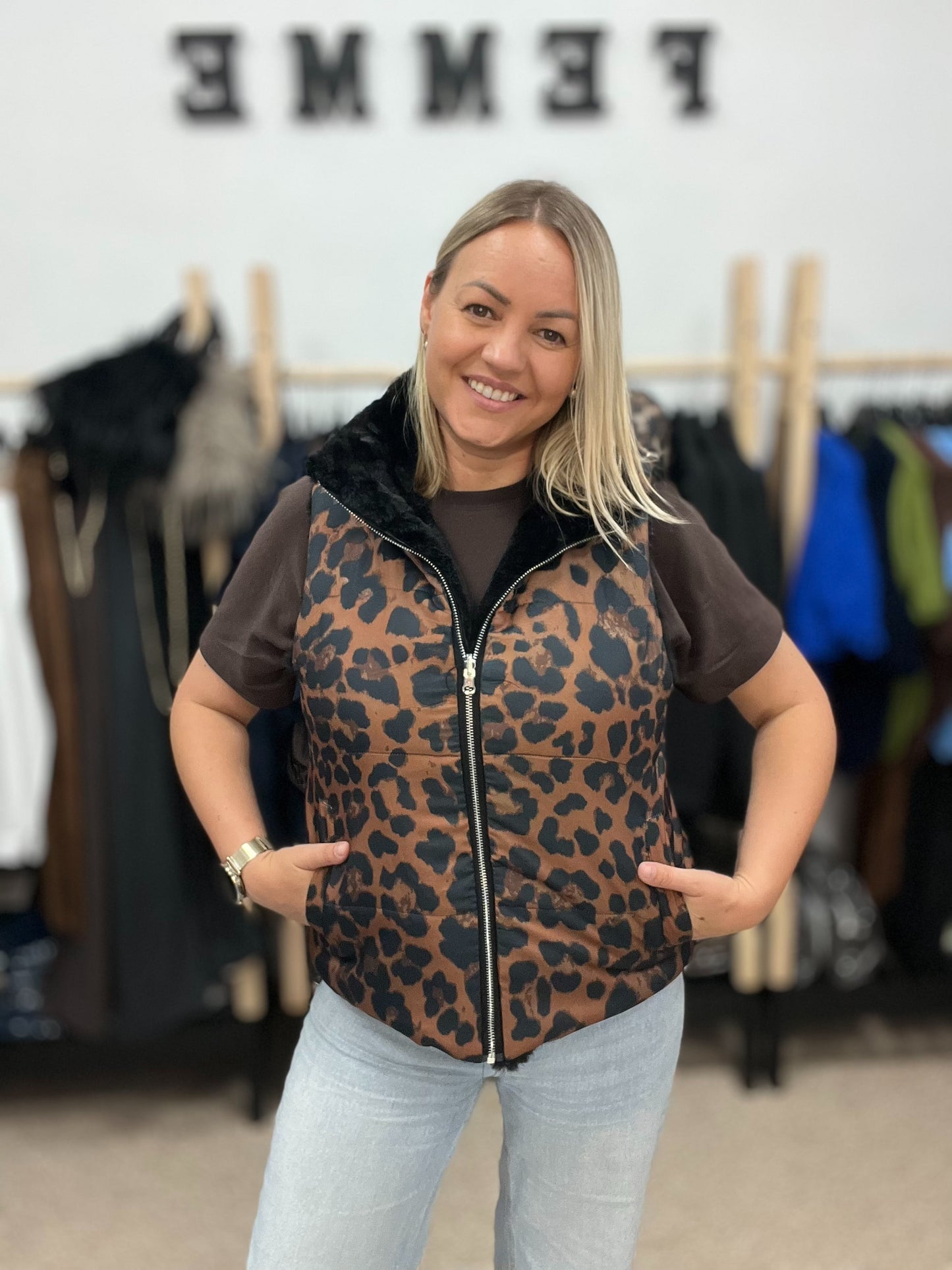Divpusīga Leoparda veste