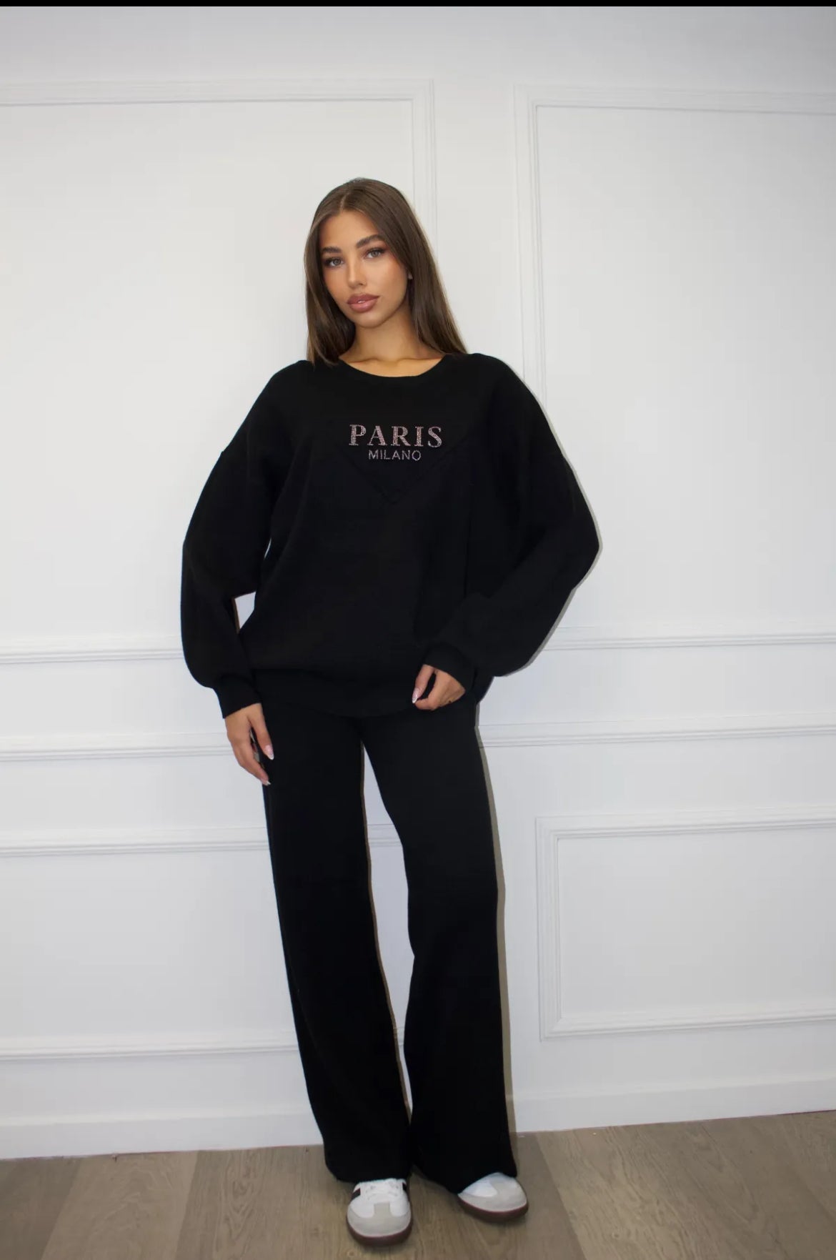 Paris kostīms melnà tonī