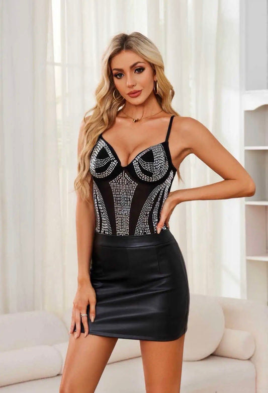 Bodijs ar kristāliem 